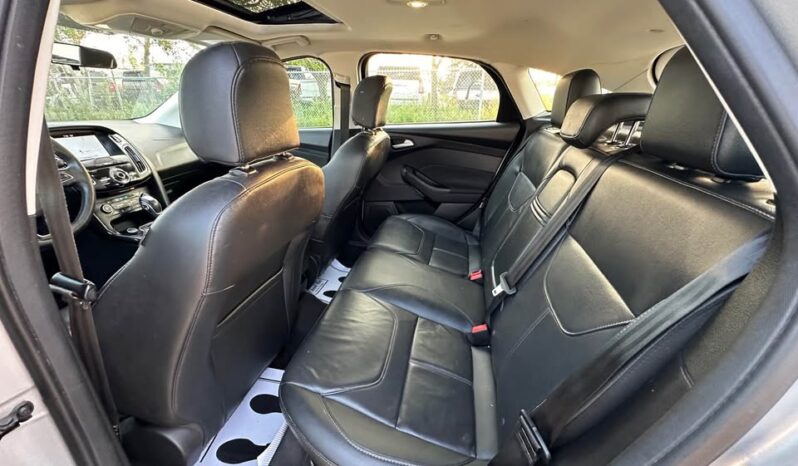 
								2016 FORD FOCUS TITANIUM CLEAN TITLE FULLY LOADED full									