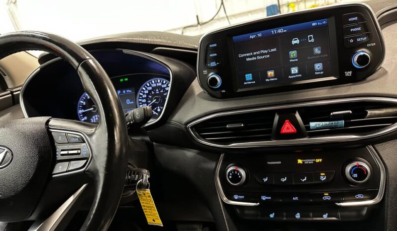 
								2019 HYUNDAI SANTA FE CLEAN TITLE AWD full									
