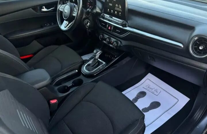 
								2019 KIA FORTE CLEAN TITLE full									