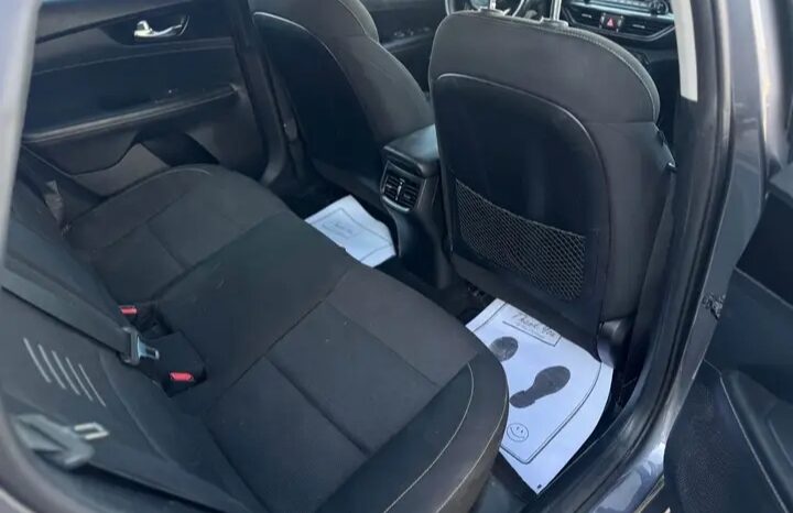 
								2019 KIA FORTE CLEAN TITLE full									