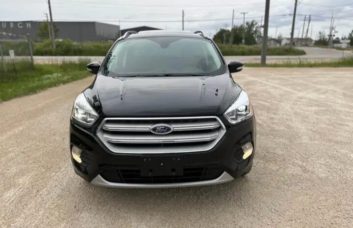 
								2018 FORD ESCAPE TITANIUM AWD CLEAN TITLE FULLY LOADED full									