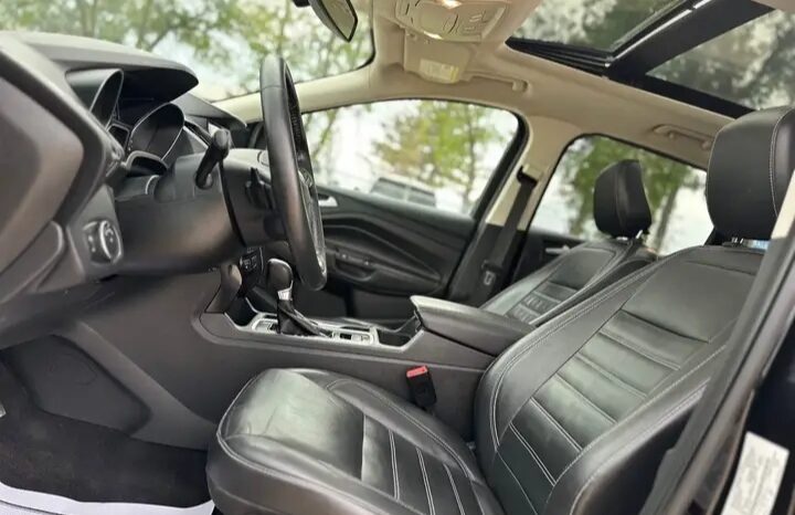 
								2018 FORD ESCAPE TITANIUM AWD CLEAN TITLE FULLY LOADED full									