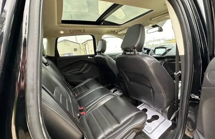 
								2018 FORD ESCAPE TITANIUM AWD CLEAN TITLE FULLY LOADED full									