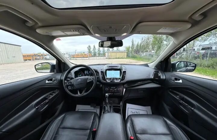 
								2018 FORD ESCAPE TITANIUM AWD CLEAN TITLE FULLY LOADED full									
