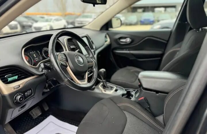 
								2016 JEEP CHEROKEE AWD CLEAN TITLE full									