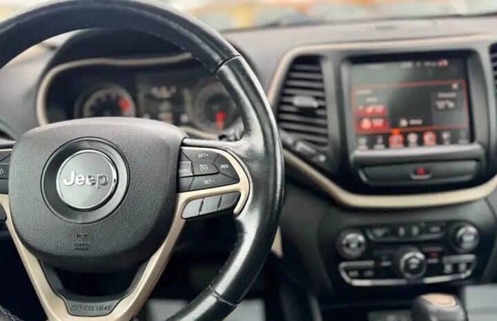 
								2016 JEEP CHEROKEE AWD CLEAN TITLE full									