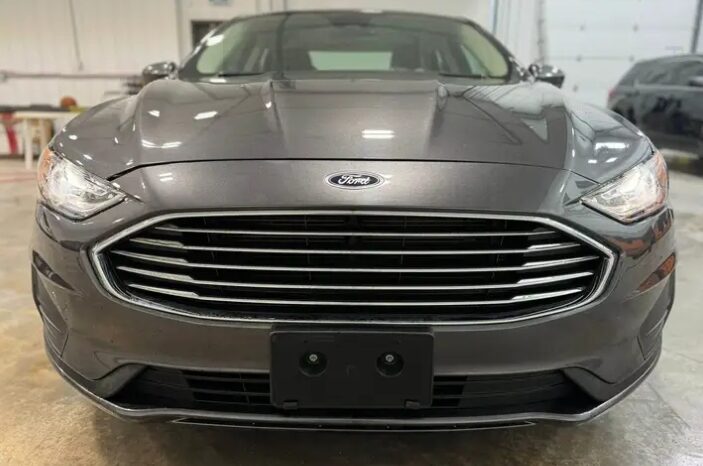 
								2019 FORD FUSION HYBRID  CLEAN TITLE full									