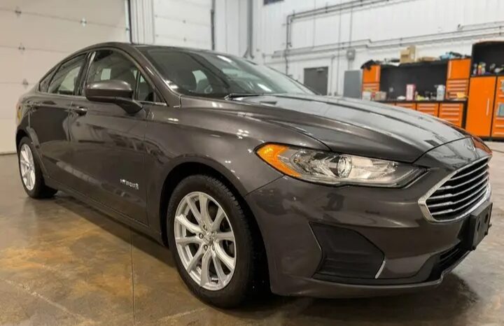 
								2019 FORD FUSION HYBRID  CLEAN TITLE full									