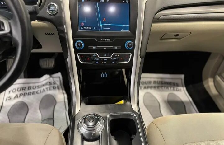 
								2019 FORD FUSION HYBRID  CLEAN TITLE full									