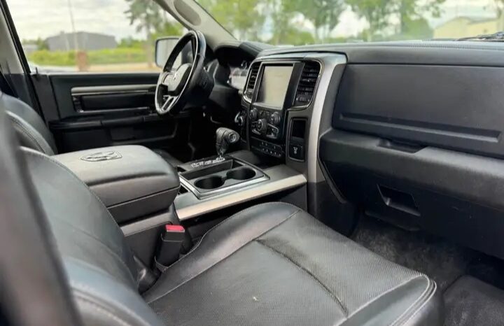 
								2013 DODGE RAM 1500 4X4 CLEAN TITLE full									