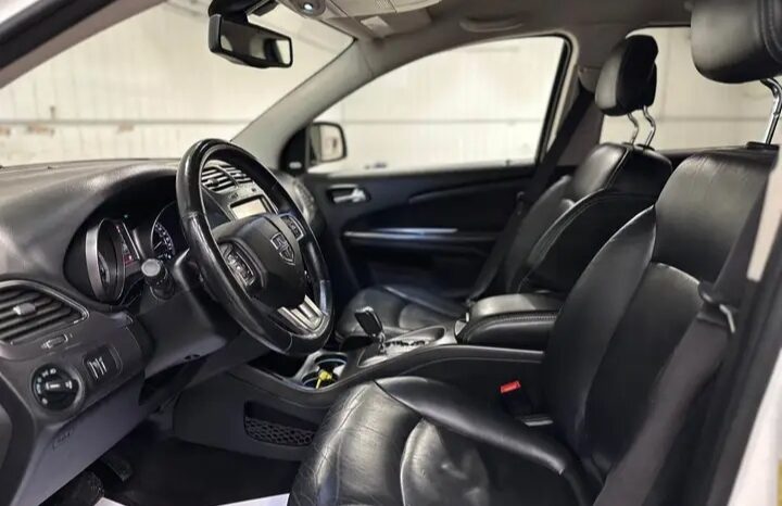
								2017 DODGE JOURNEY CROSSROAD CLEAN TITLE FULLY LOADED full									