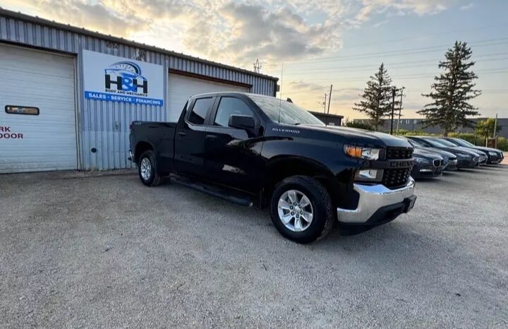 
								2021 CHEVROLET SILVERADO 1500 4X4 clean title full									