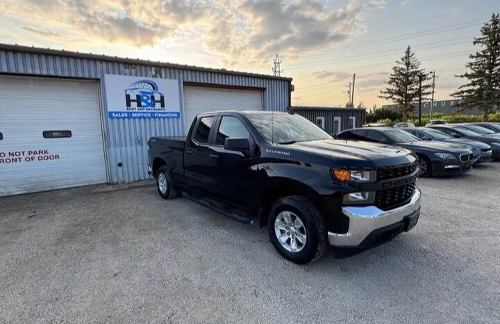 
								2021 CHEVROLET SILVERADO 1500 4X4 clean title full									