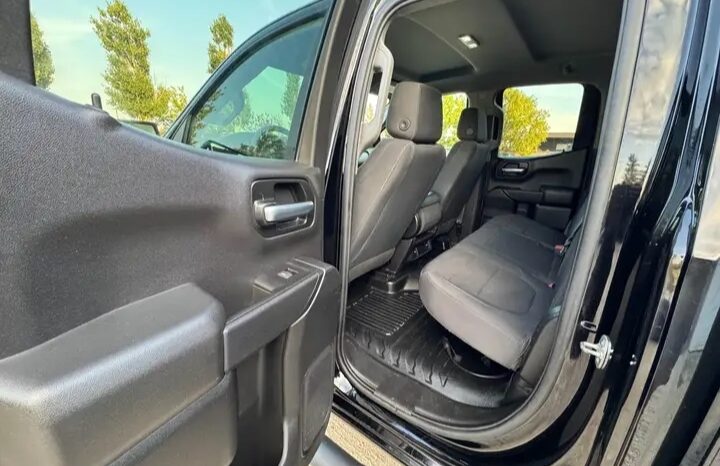 
								2021 CHEVROLET SILVERADO 1500 4X4 clean title full									