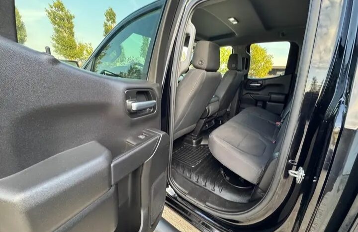 
								2021 CHEVROLET SILVERADO 1500 4X4 clean title full									