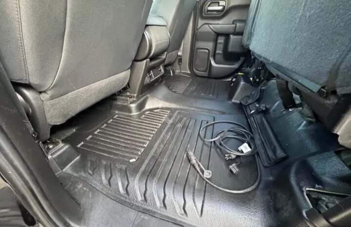 
								2021 CHEVROLET SILVERADO 1500 4X4 clean title full									