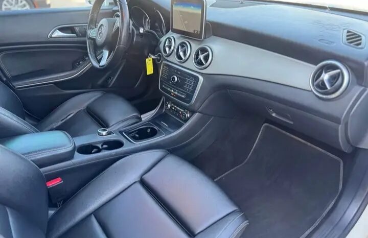 
								2016 MERCEDES BENZ CLA 250 CLEAN TITLE FULLY LOADED AWD full									