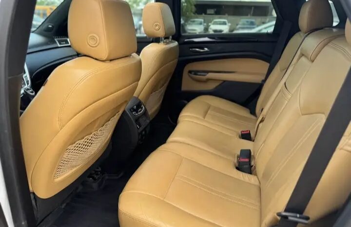 
								2014 CADILLAC SRX, WHITE, PREMIUM FULLY LOADED CLEAN TITLE full									