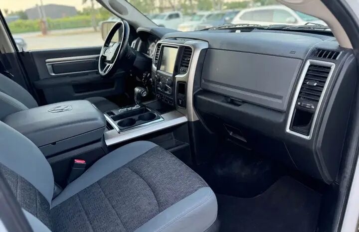 
								2013 DODGE RAM BIG HORN  4X4 CLEAN TITLE full									