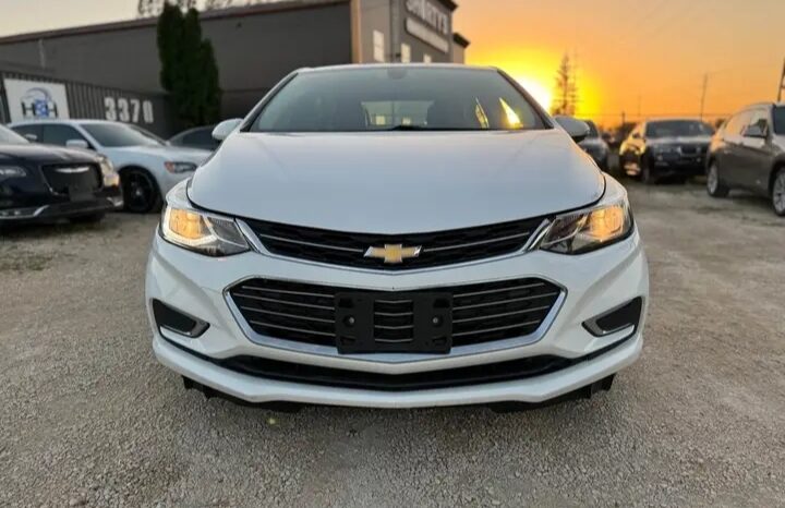 
								2018 CHEVROLET CRUZE PRMIER CLEAN TITLE full									