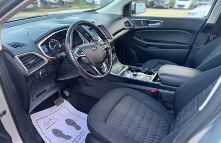 
								2019 FORD EDGE AWD  CLEAN TITLE full									