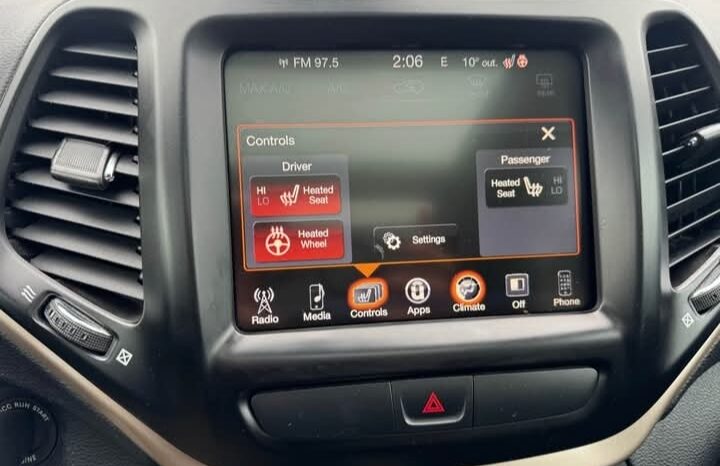 
								2016 JEEP CHEROKEE AWD 75TH ANNIVERSARY CLEAN TITLE full									