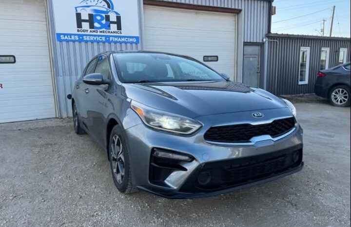 
								2019 KIA FORTE CLEAN TITLE full									