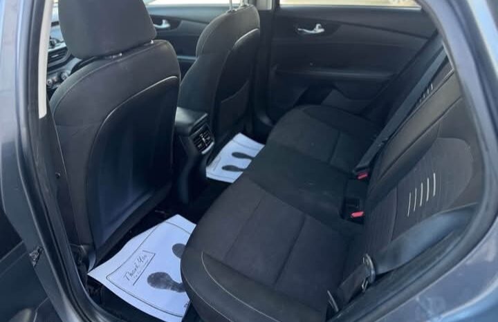 
								2019 KIA FORTE CLEAN TITLE full									