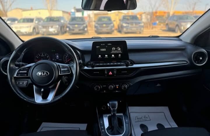 
								2019 KIA FORTE CLEAN TITLE full									