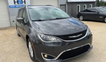 
										2018 CHRYSLER PACIFICA,TOURING-L CLEAN TITLE FULLY LOADED full									
