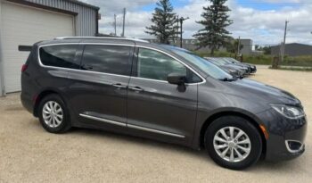 
										2018 CHRYSLER PACIFICA,TOURING-L CLEAN TITLE FULLY LOADED full									