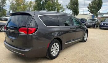 
										2018 CHRYSLER PACIFICA,TOURING-L CLEAN TITLE FULLY LOADED full									