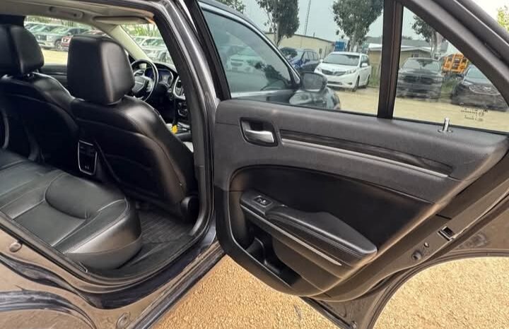 
								2018 CHRYSLER 300 limited AWD FULLY LOADED full									