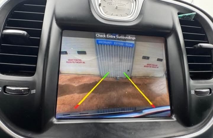 
								2018 CHRYSLER 300 limited AWD FULLY LOADED full									