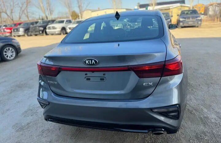 
								2019 KIA FORTE ONLY 106,000 kms  CLEAN TITLE full									