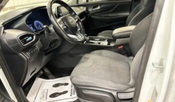 
										2019 Hyundai Santa fe AWD CLEAN TITLE full									