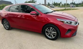 
										2022 KIA FORTE 5EX  VERY CLEAN CAR full									