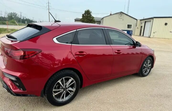 
								2022 KIA FORTE 5EX  VERY CLEAN CAR full									
