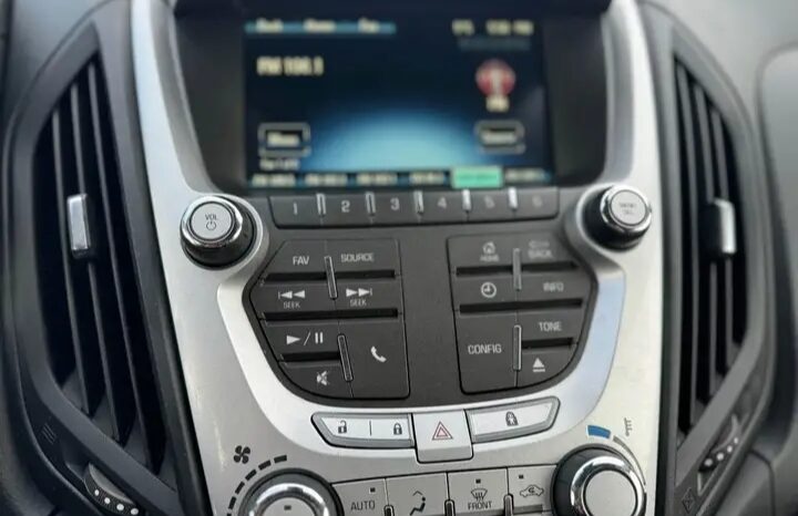 
								2014 CHEVROLET EQUINOX AWD  CLEAN TITLE full									