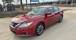 2017 NISSAN ALTIMA  CLEAN TITLE