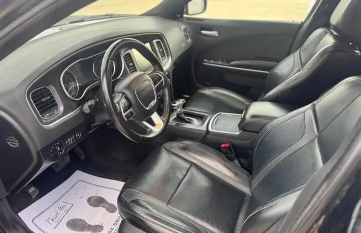 
								2017 DODGE CHARGER SXT CLEAN TITLE FULLY LOADED full									