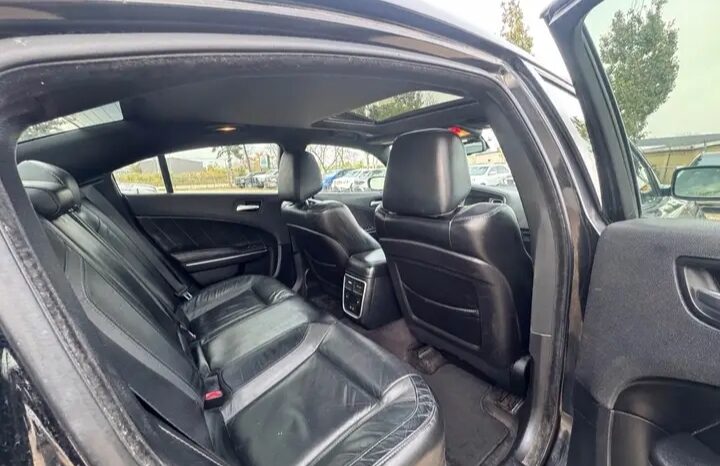 
								2017 DODGE CHARGER SXT CLEAN TITLE FULLY LOADED full									