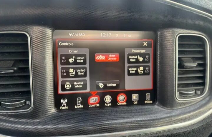 
								2017 DODGE CHARGER SXT CLEAN TITLE FULLY LOADED full									