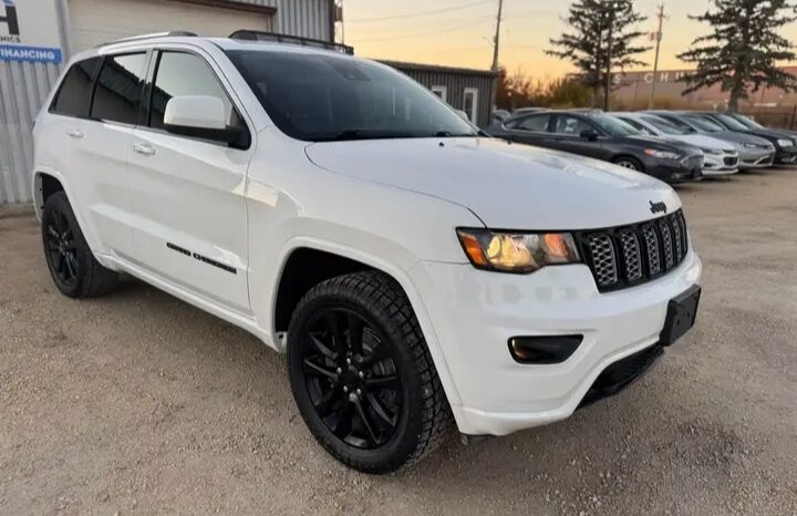 
								2021 JEEP GRAND CHEROKEE,ALTITUDE CLEAN TITLE FULLY LOADED full									