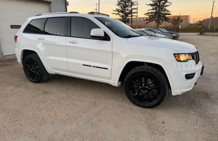 
								2021 JEEP GRAND CHEROKEE,ALTITUDE CLEAN TITLE FULLY LOADED full									