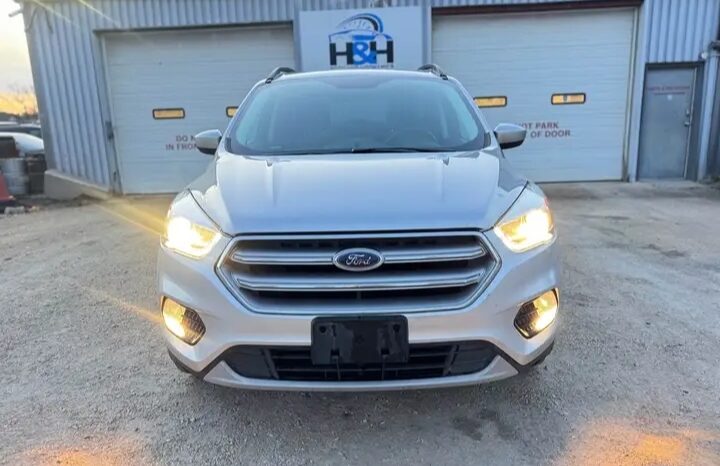 
								2017 FORD ESCAPE AWD  CLEAN TITLE full									