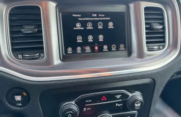 
								2019 DODGE CHARGER SXT CLEAN TITLE full									