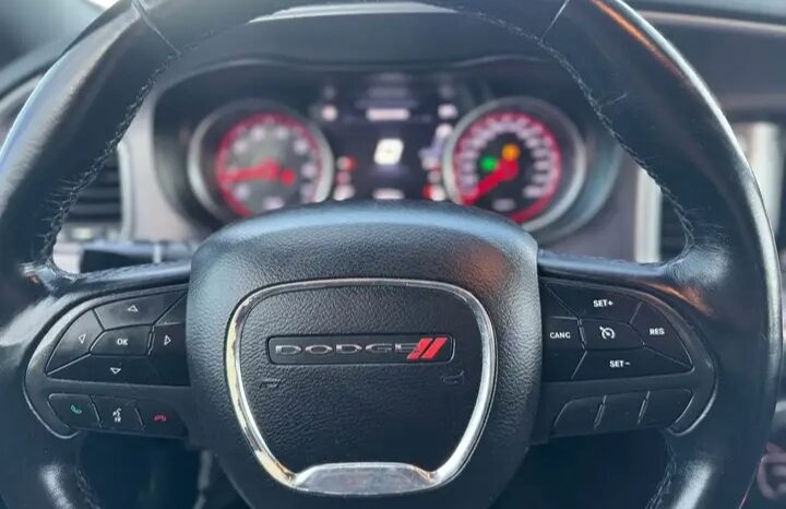 
								2019 DODGE CHARGER SXT CLEAN TITLE full									