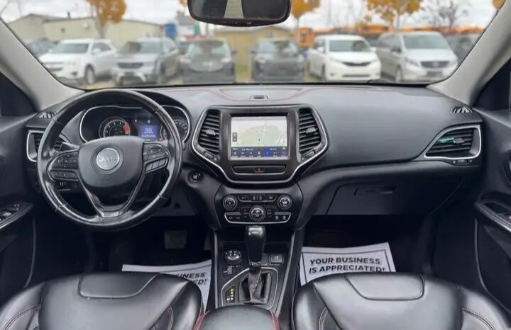 
								2019 JEEP CHEROKEE, TRAILHAWK 4X4 CLEAN TITLE FULLY LOADED full									