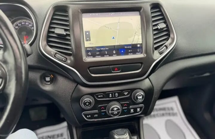 
								2019 JEEP CHEROKEE, TRAILHAWK 4X4 CLEAN TITLE FULLY LOADED full									